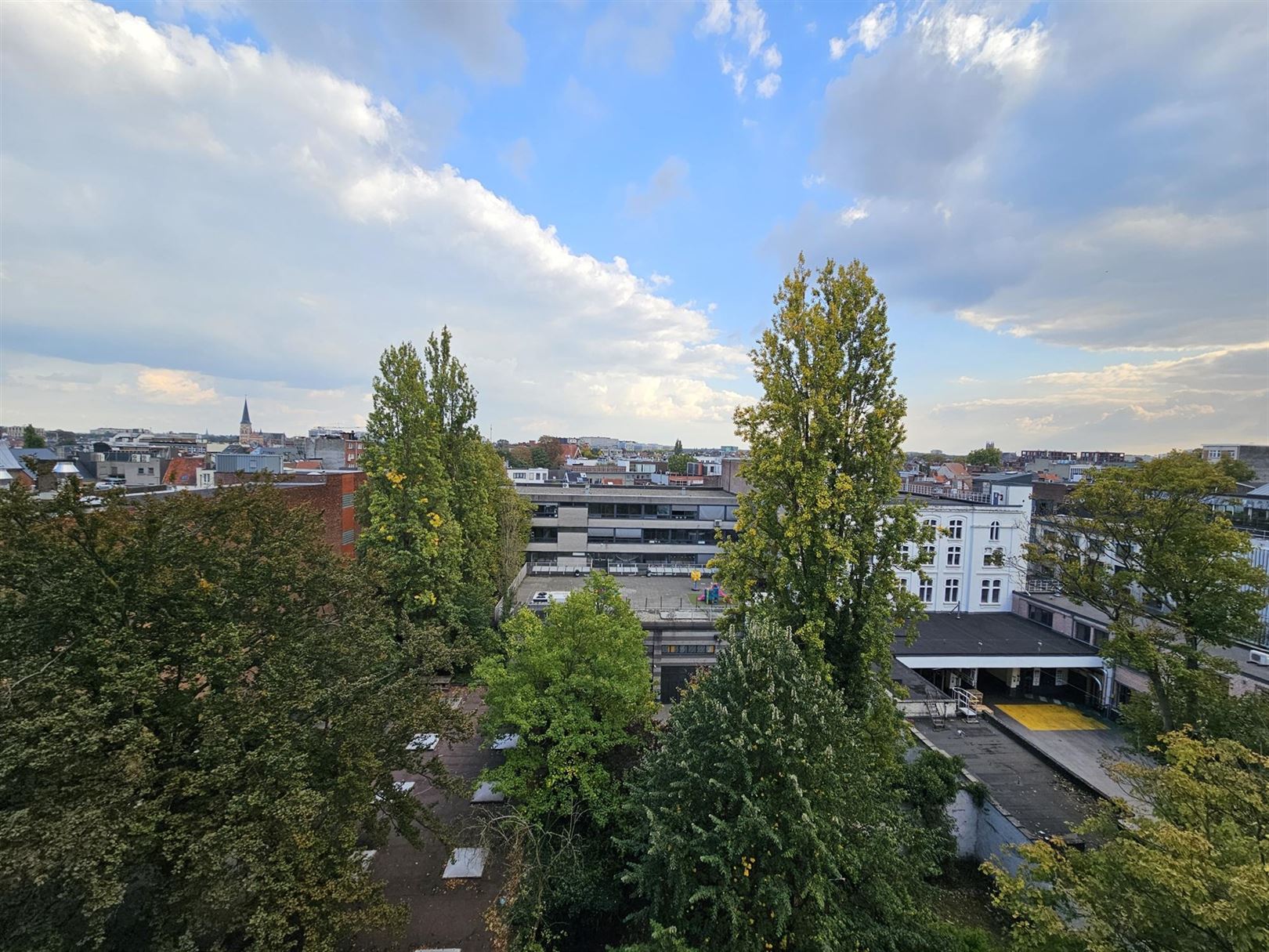 Appartement met 3 slpks, 3 badkamers en 3 terrassen. foto 22