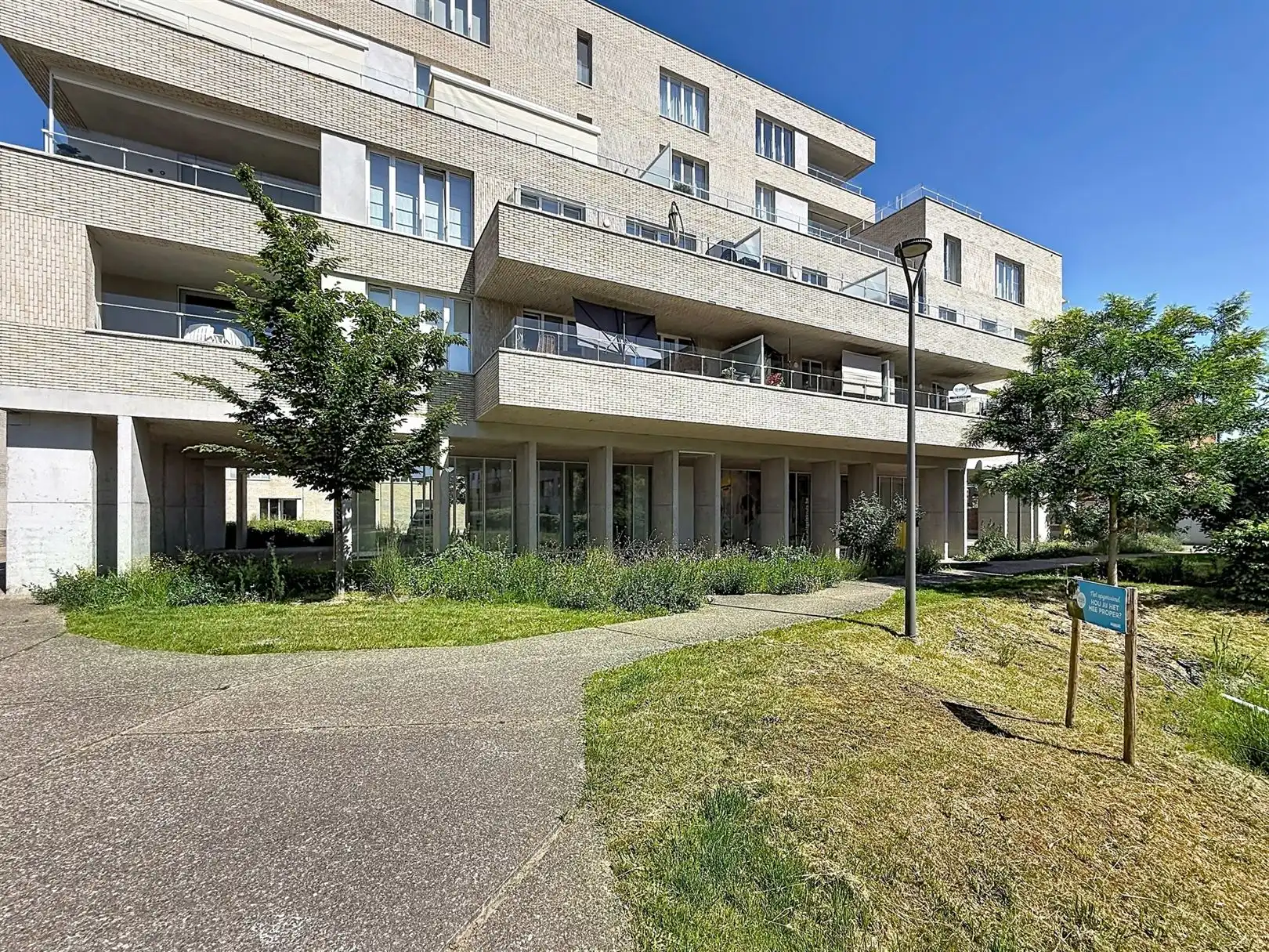 Instapklaar appartement, 1 slpk, autostaanpl. en kelder foto 28