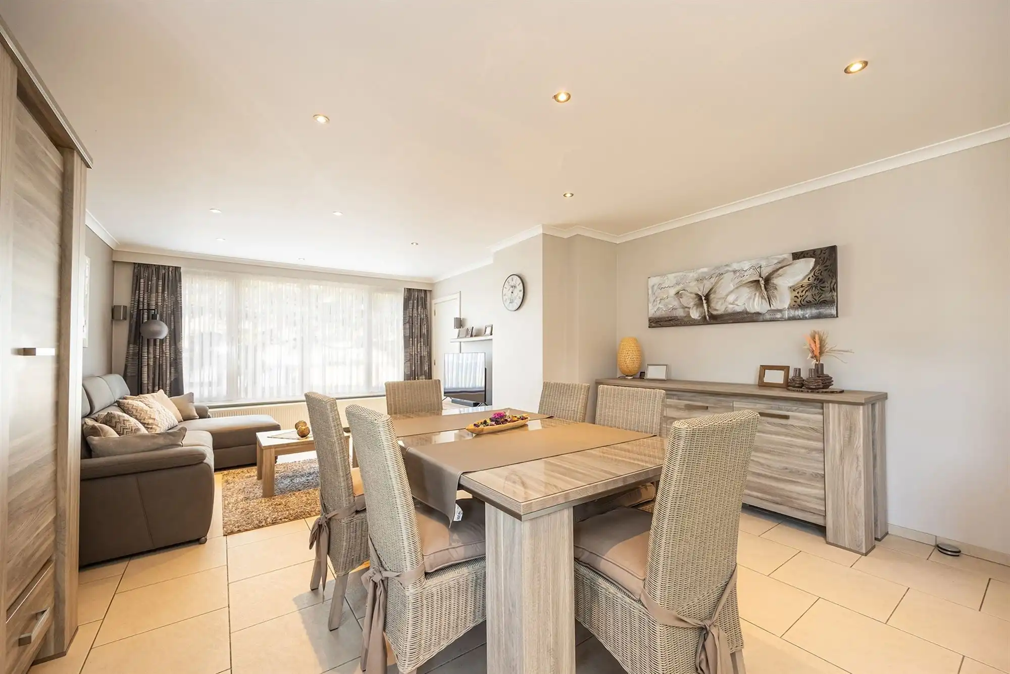 Instapklaar appartement met 3 slaapkamers en garage foto 3