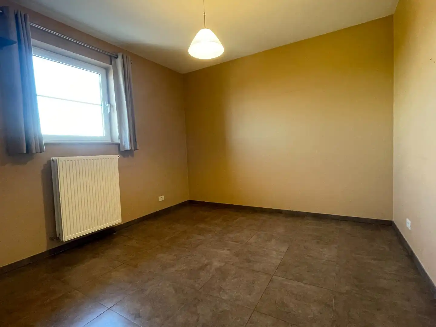 Ruim 2-slaapkamer appartement met garage in Kuurne foto 7