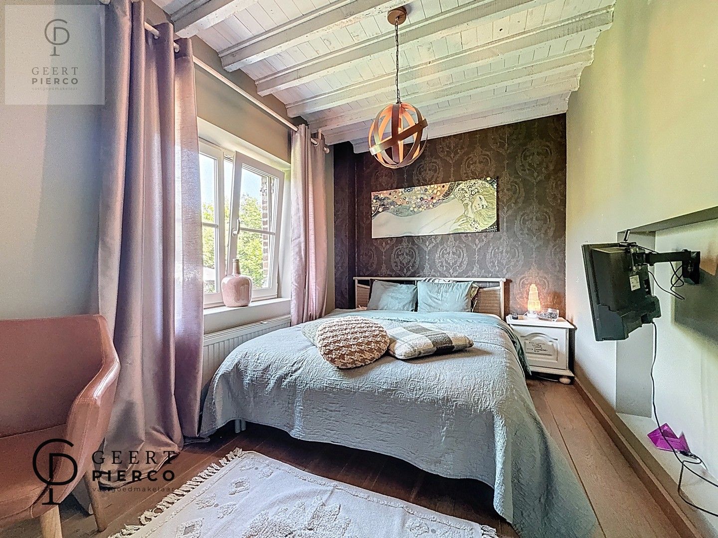Karaktervolle woning in het groen foto 11