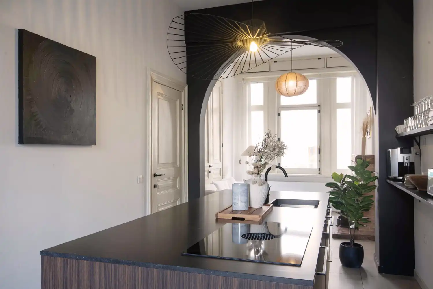 Gerenoveerd herenhuis met 4 slaapkamers en heerlijke tuin in Zurenborg foto 6