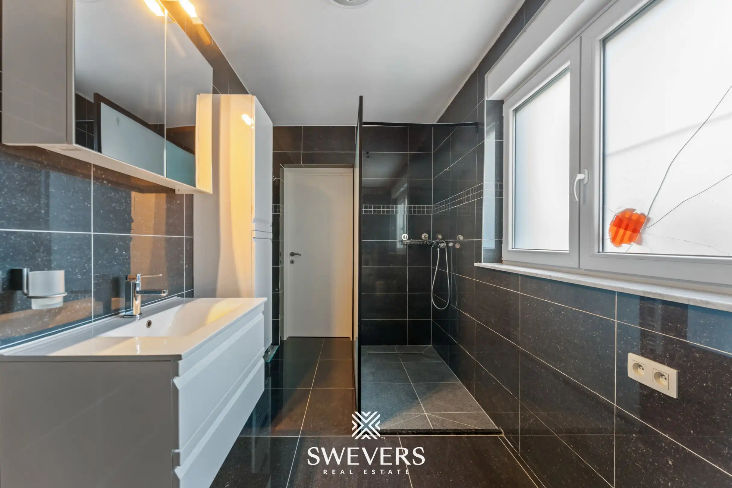 Instapklare gezinswoning met 4 slaapkamers op 12 are 63 ca in Beverlo foto 12