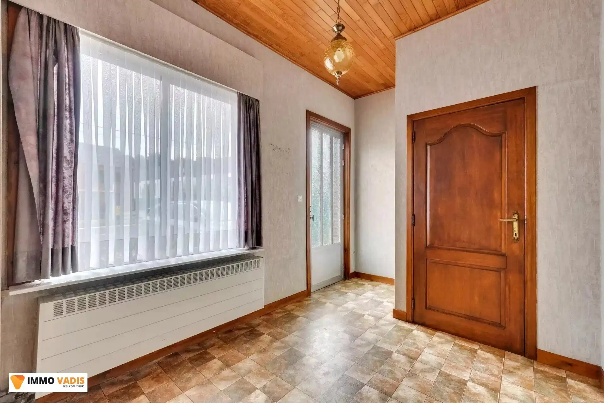 Vrijstaande woning met 4 slaapkamers foto 2