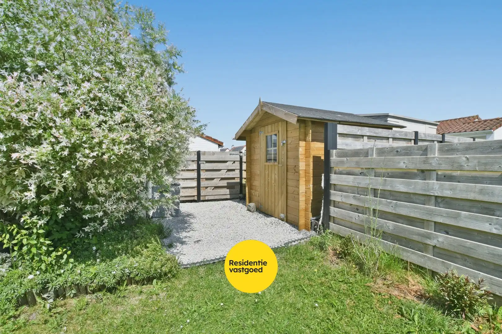 Charmant vissershuisje met 3 slaapkamers en prachtig open polderzicht foto 24
