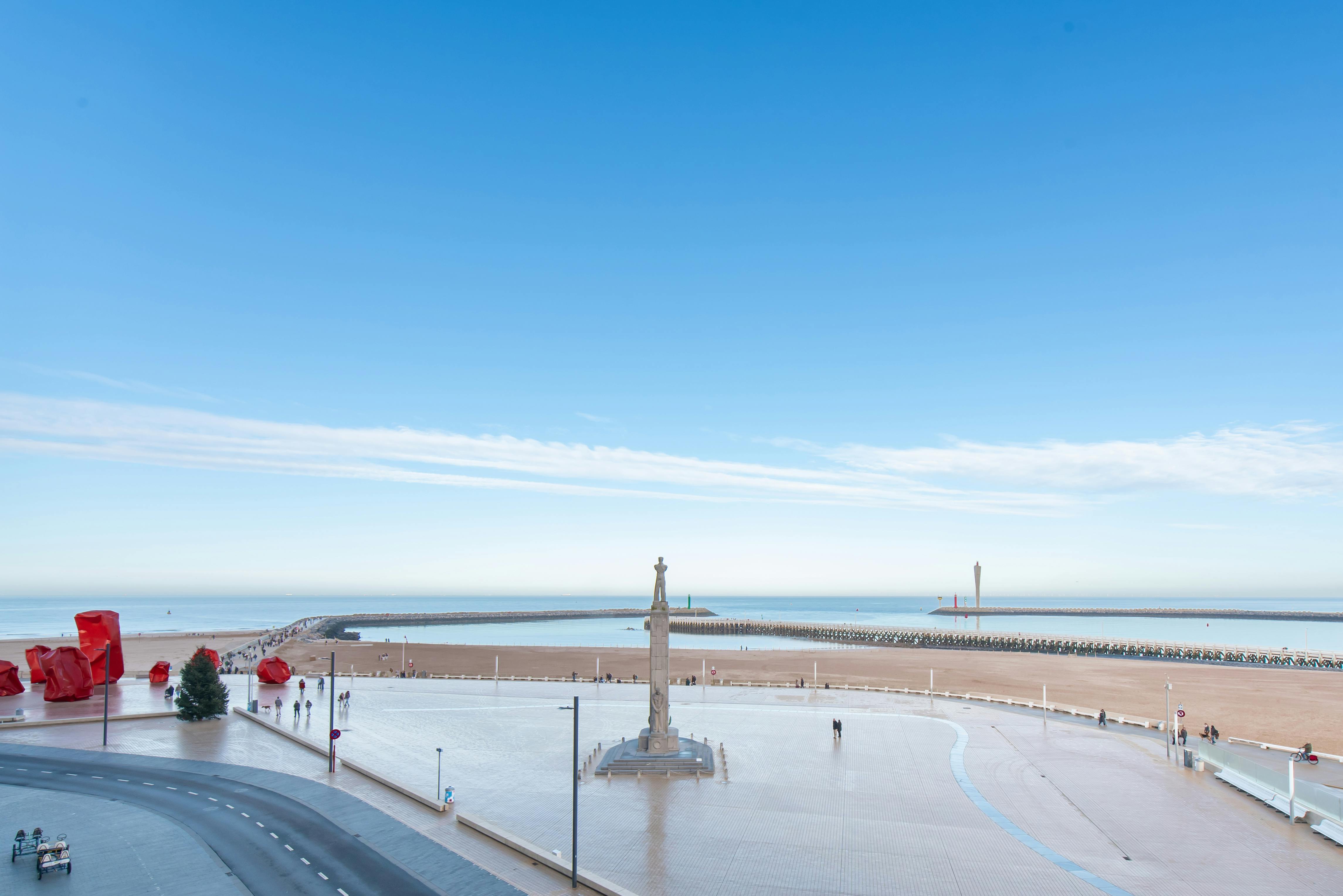 Ruim appartement met magnifiek zicht op zee en de vaargeul foto {{pictureIndex}}