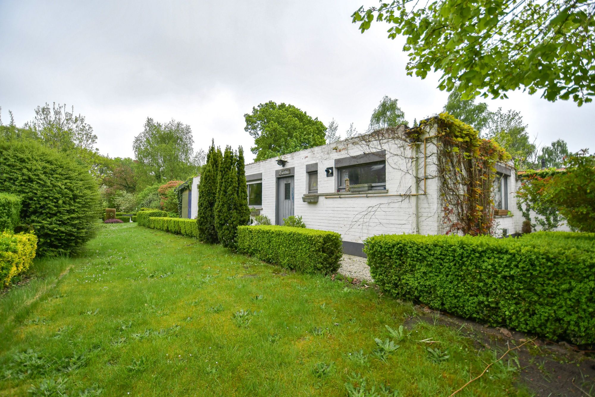 GOED GELEGEN WONING met prachtige idyllische tuin en uitweg op een perceel van 2034 m² met landelijke uitzichten foto 7
