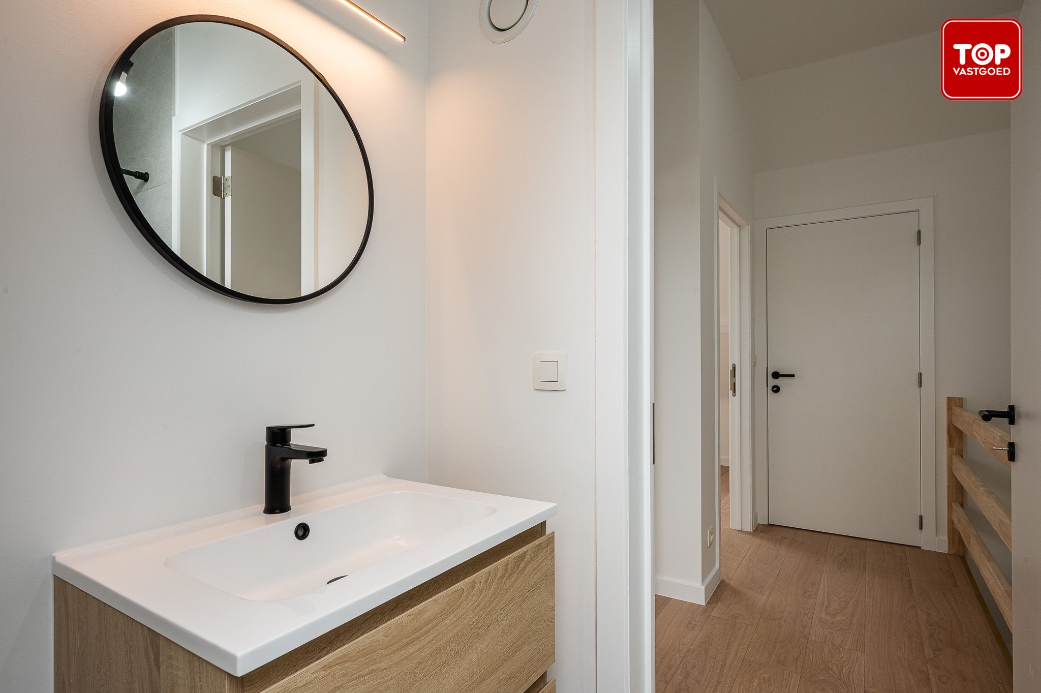 Volledig gerenoveerde woning met 4 slaapkamers nabij Gentbrugse Meersen foto 26