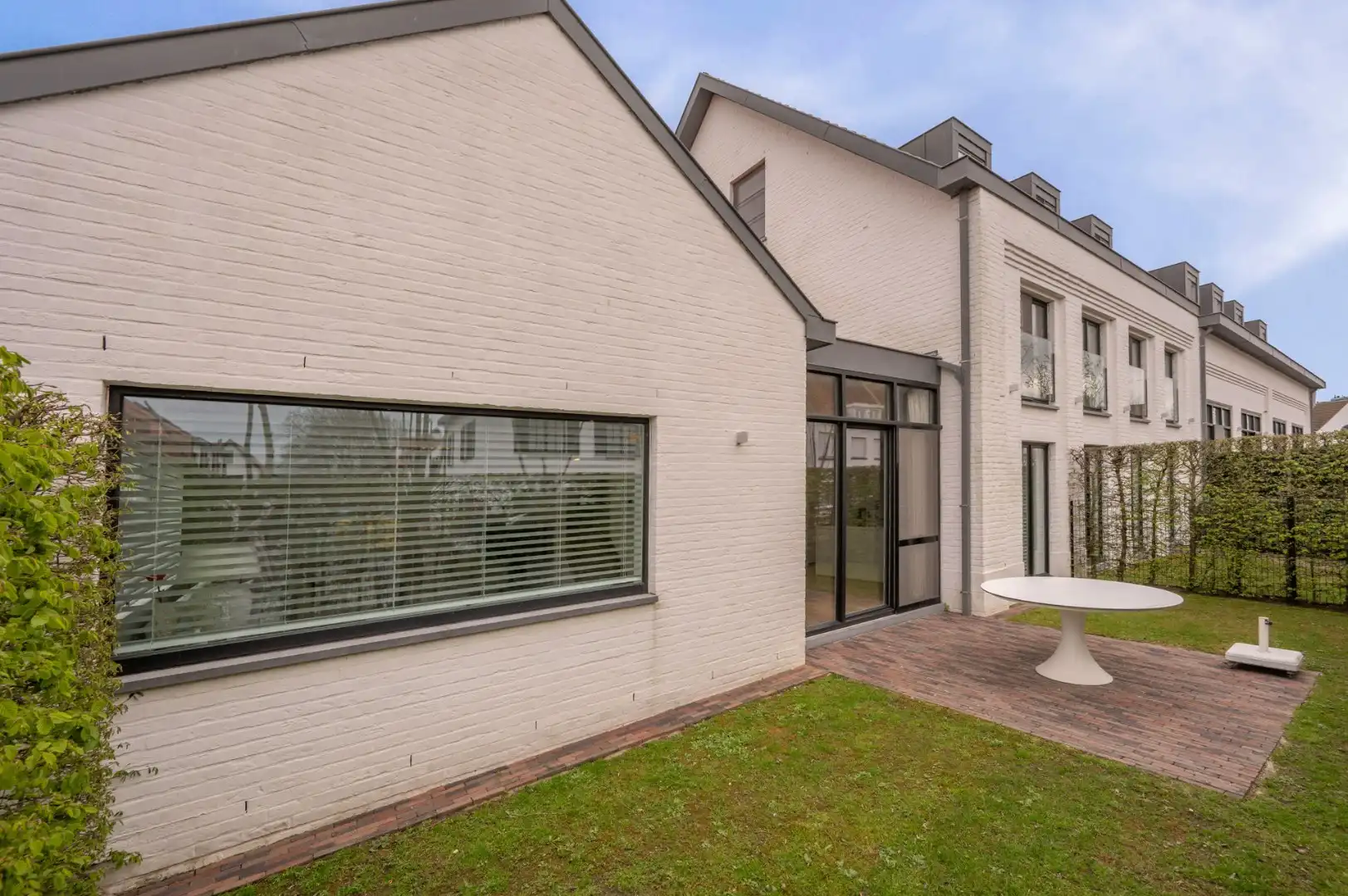 Instapklare woning met 5 slaapkamers aan de Oosthoek. foto 8
