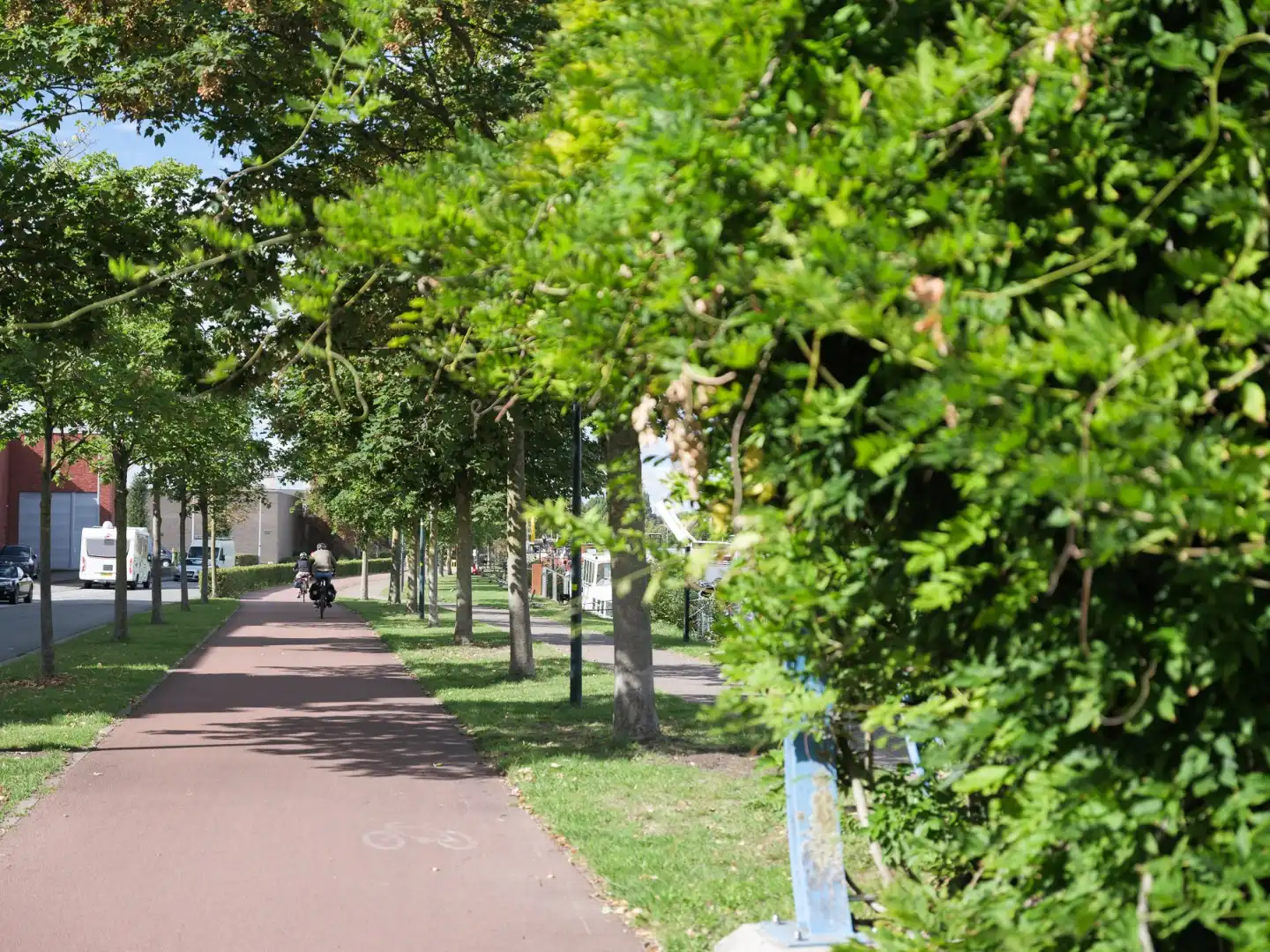 Nieuwbouwappartementen langsheen het water te Kristus-Koning (Brugge) foto 11