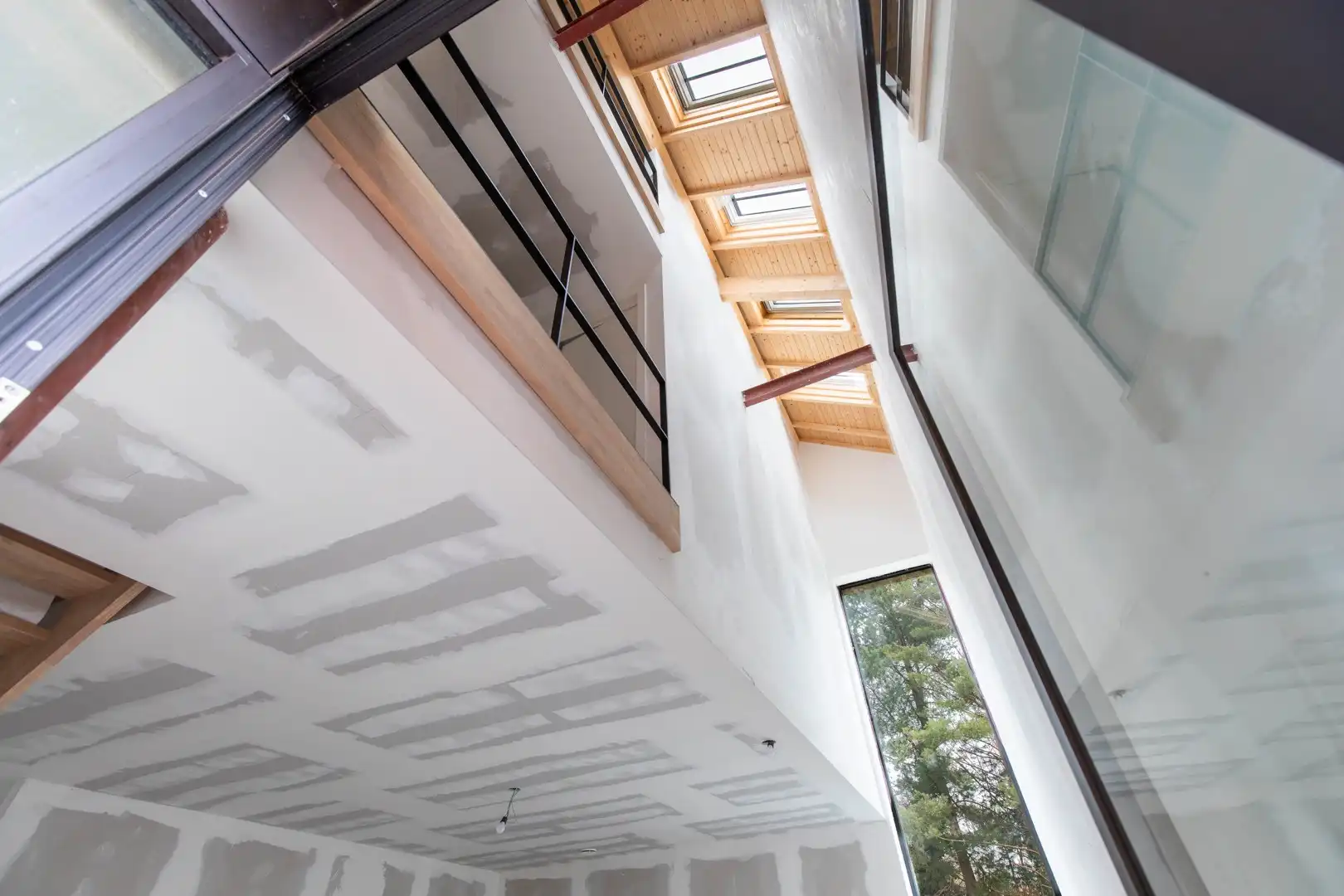 Lichtrijke woning met drie slaapkamers en twee badkamers (aankoop onder registratierechten, 2% mogelijk) foto 6