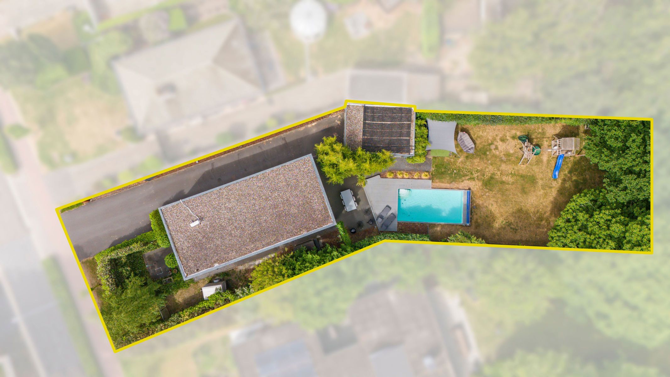 Vrijstaande villa met 4 slpk, zwembad & prachtige badkamer foto 29