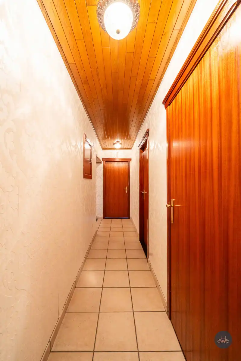 Ruime woning in rustige woonwijk  foto 18