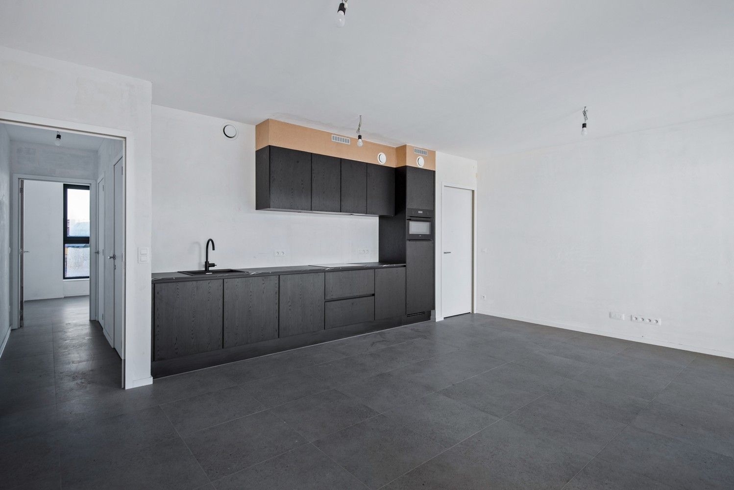 Stijlvol appartement met ruim overdekt terras in De Lesselier foto 4