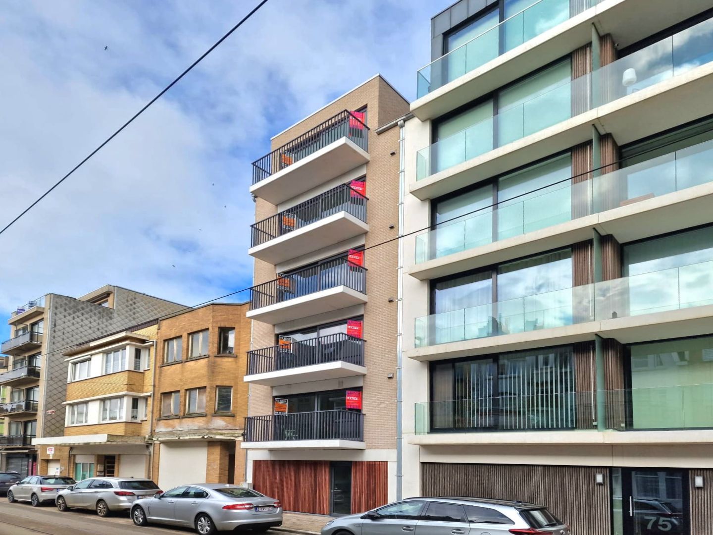 Appartement te koop foto {{pictureIndex}}