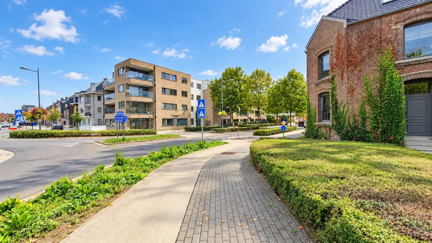 RECENT APPARTEMENT OP TOPLOCATIE MET 2 SLAAPKAMERS EN TERRAS. foto {{pictureIndex}}