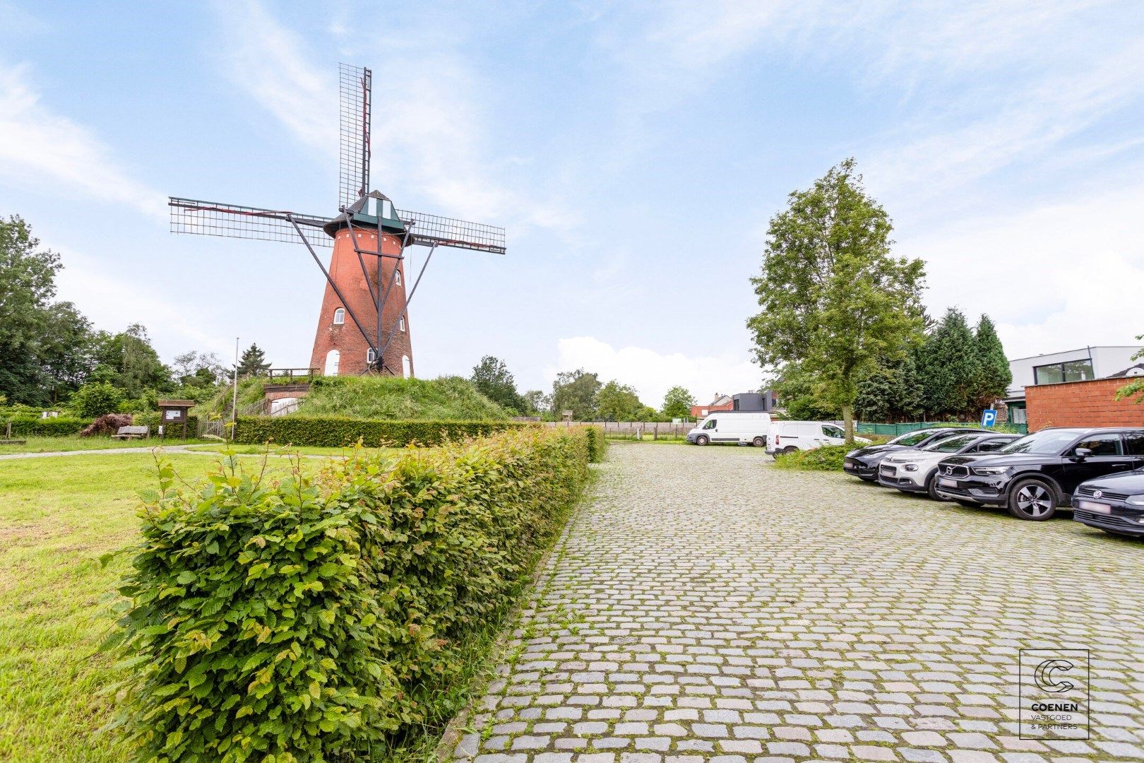 Gerenoveerd handelspand met een bruikbare opp van 365 m² op een schitterende locatie! foto 23