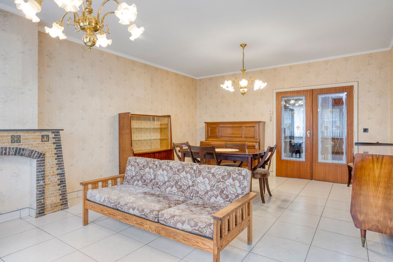 Te renoveren gelijkvloers appartement met 2 slaapkamers en tuin! foto 9