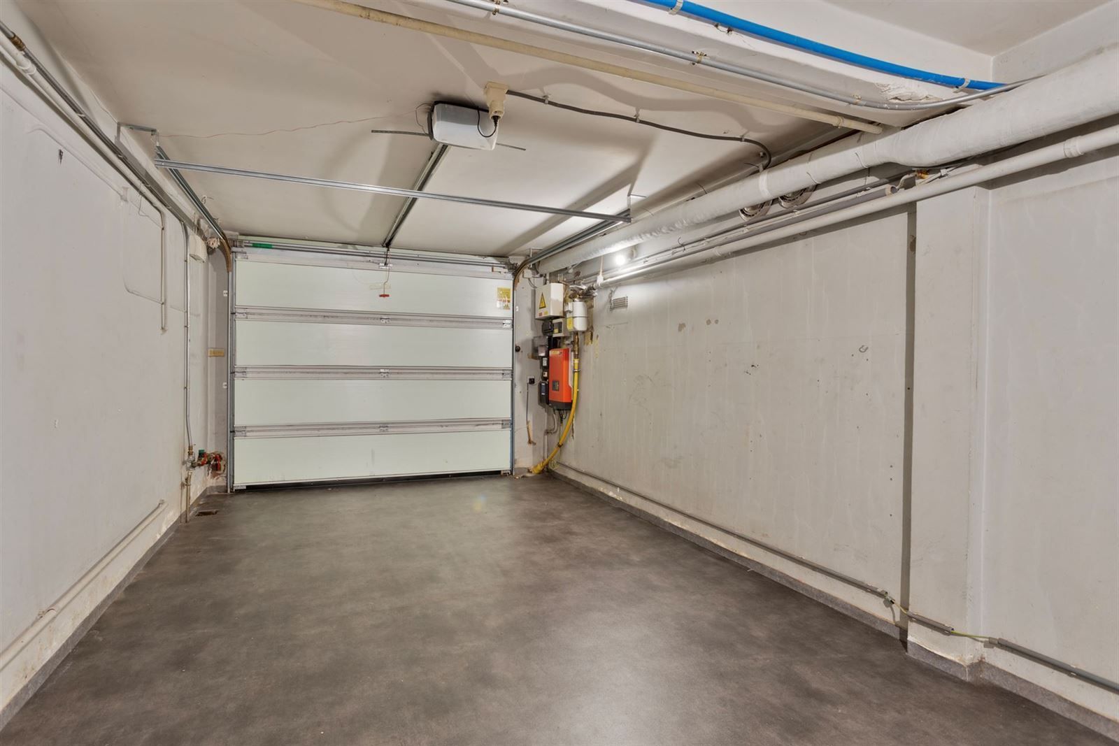 Woning met 4 slaapkamers, tuin en garage foto 24