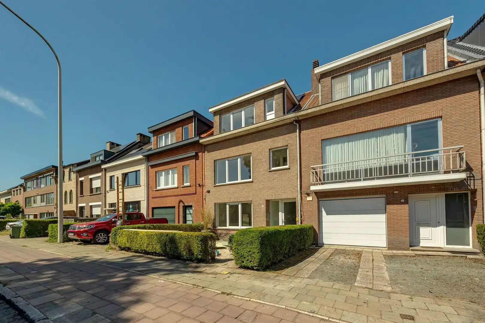 Gerenoveerd blokje met 3 Appartementen foto 22