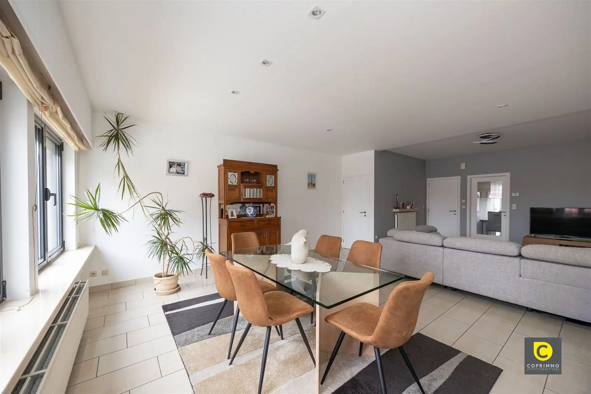 Handelspand met woonst foto 18