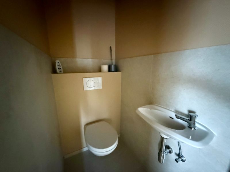 Verrassend ruim appartement met 3 slaapkamers, terras en 2 parkeerplaatsen foto 15