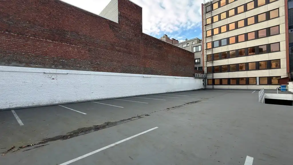 Ingedeelde kantoorruimte te huur nabij station Antwerpen-Centraal foto 16