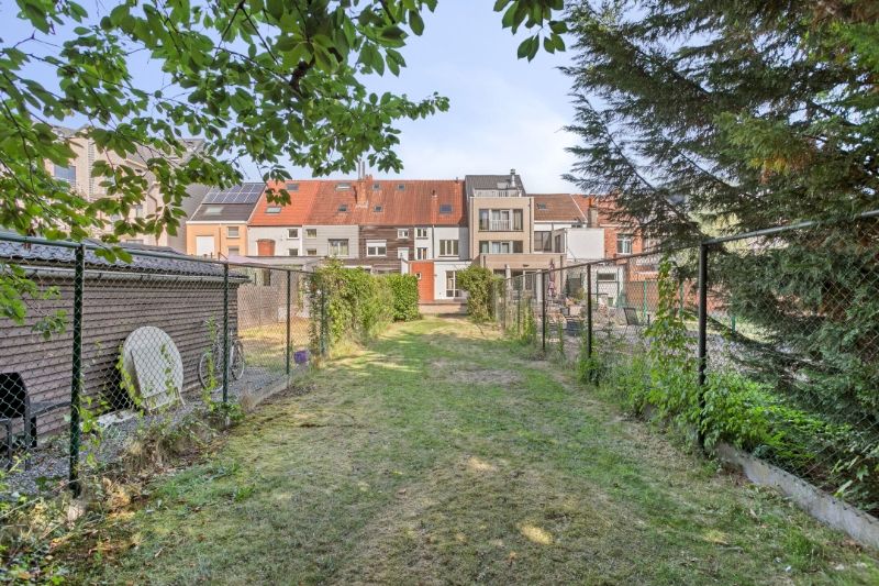 INSTAPKLARE GEZINSWONING MET TUIN NABIJ UZ GENT foto 2