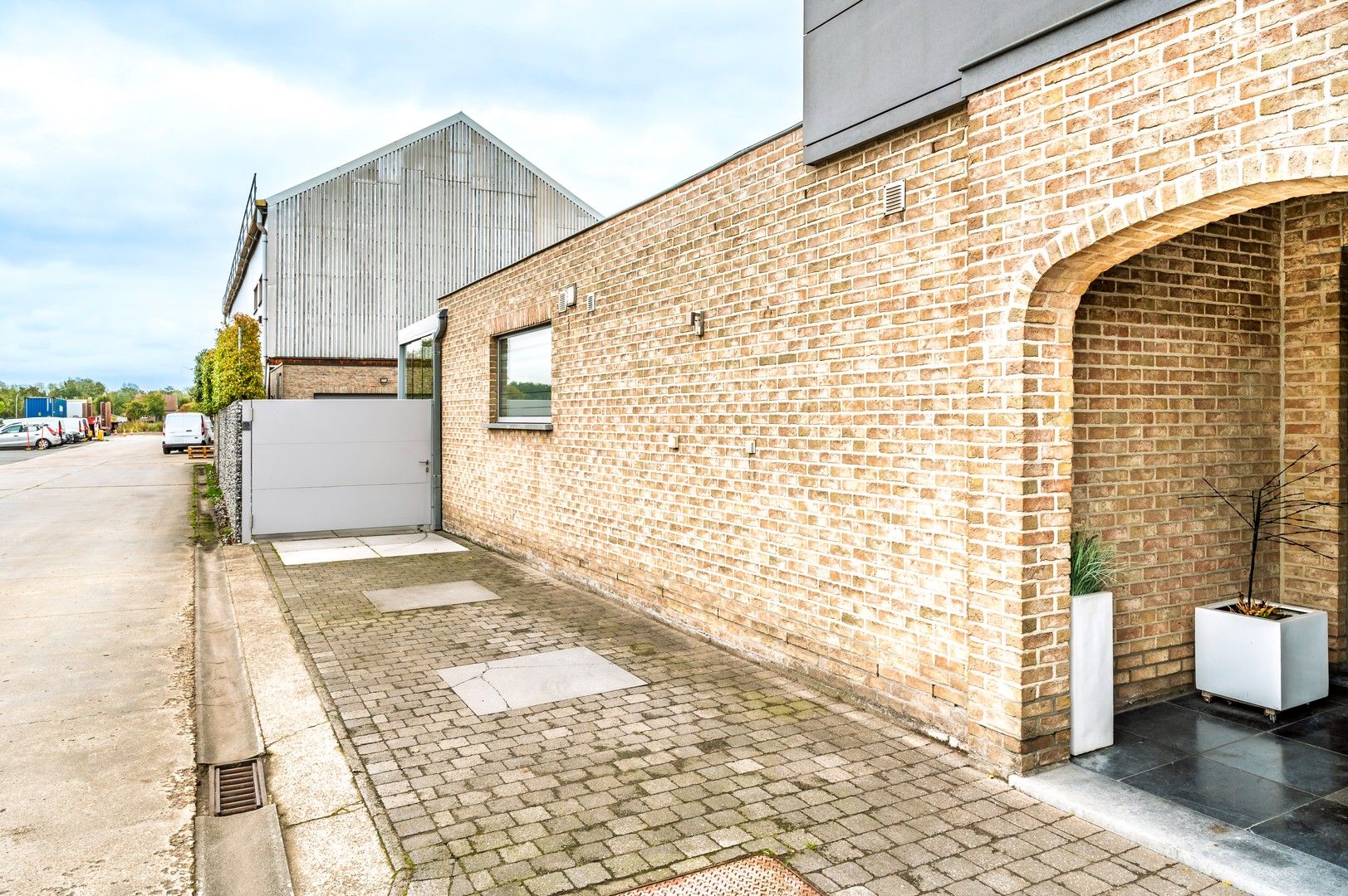 Exclusieve halfopen bebouwing met zwemvijver aan de polders van Verrebroek! foto 23