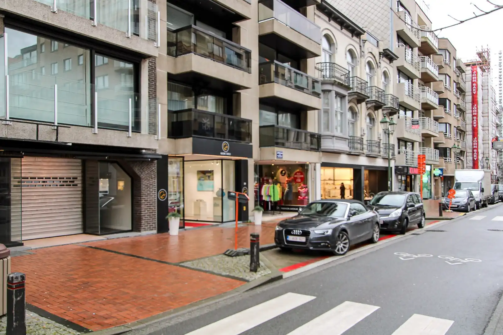 Breed instapklaar handelspand 320 te huur Knokke  foto 11