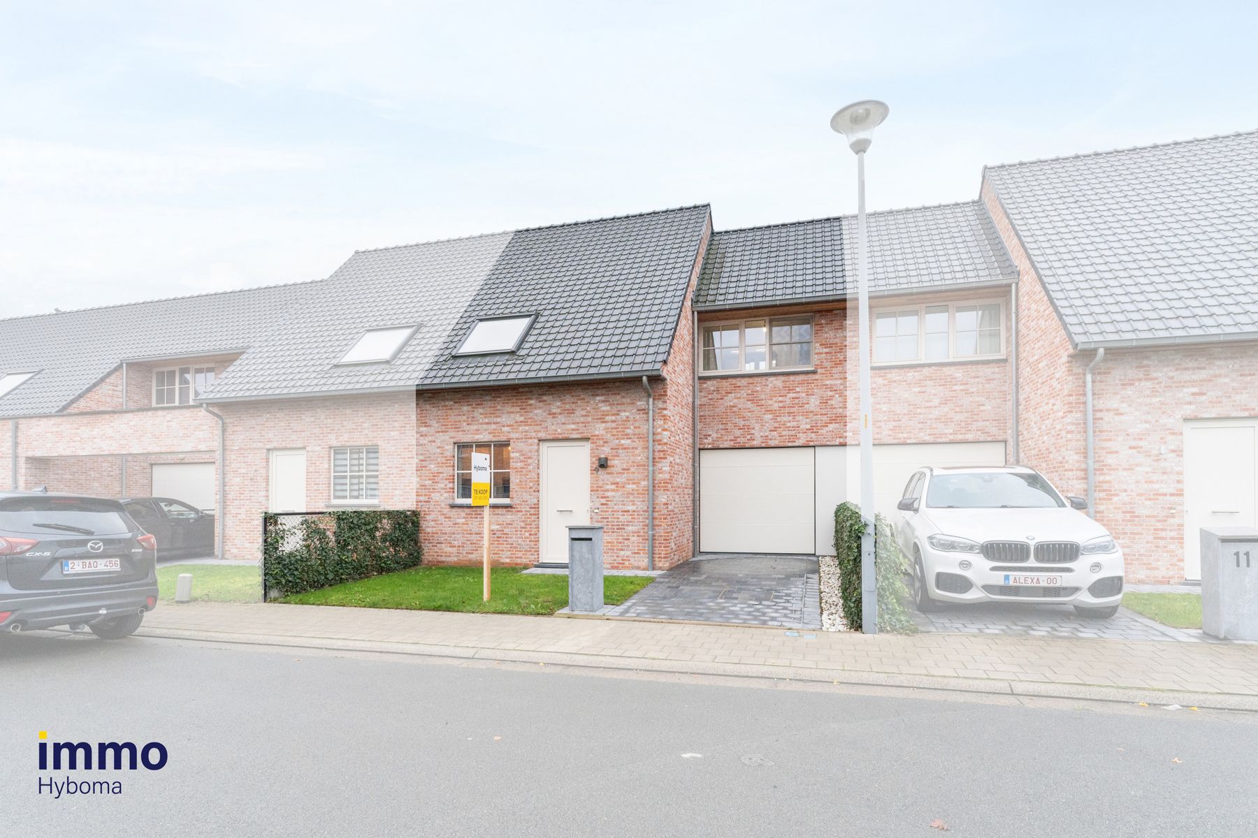 Instapklare woning met 3 slpk, garage en tuin, bouwjaar 2019 foto {{pictureIndex}}