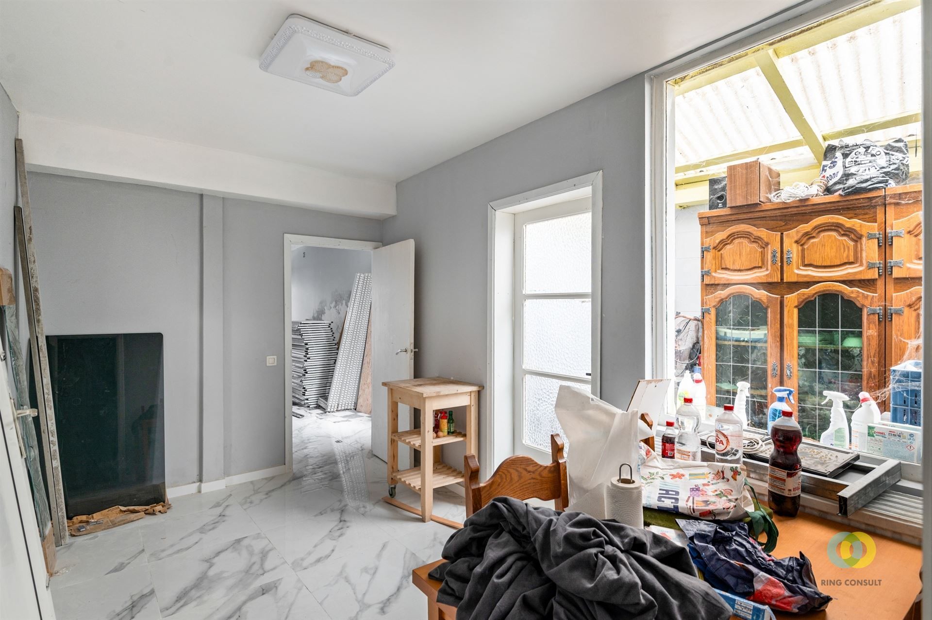 Huis met koer en drie slaapkamers mogelijk foto 11