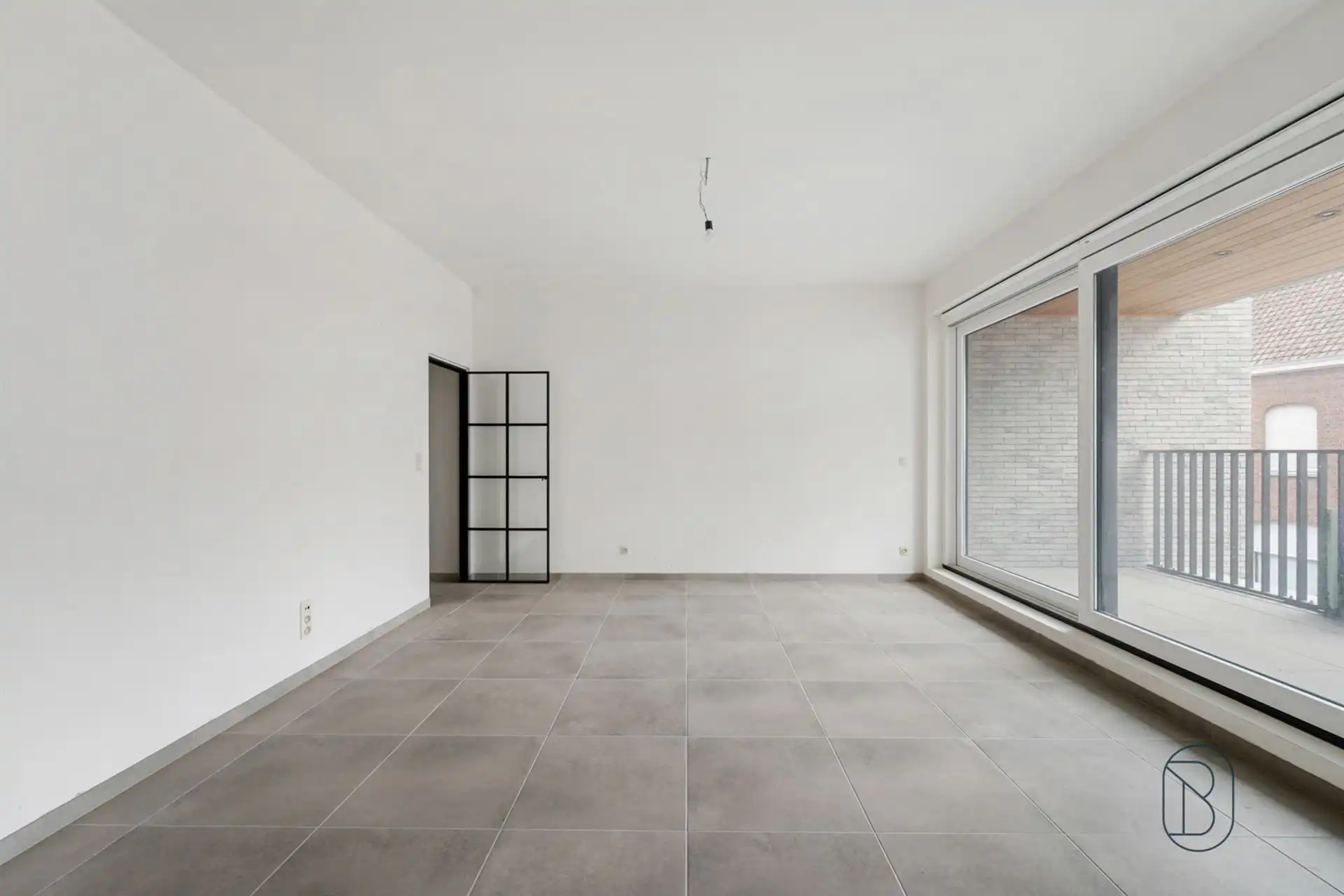 Hoogwaardig afgewerkt appartement met terras foto 7