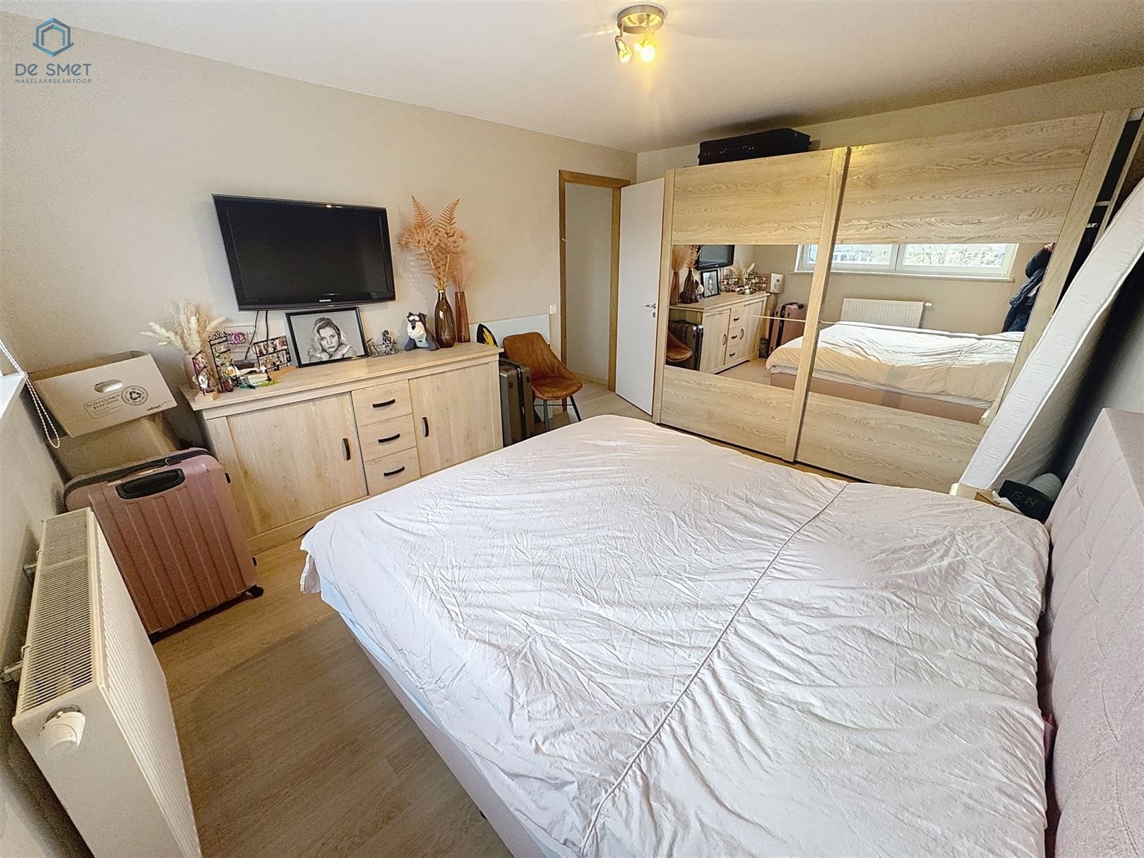 Instapklare moderne villa met 4 slaapkamers, zwembad en ruime tuin foto 16