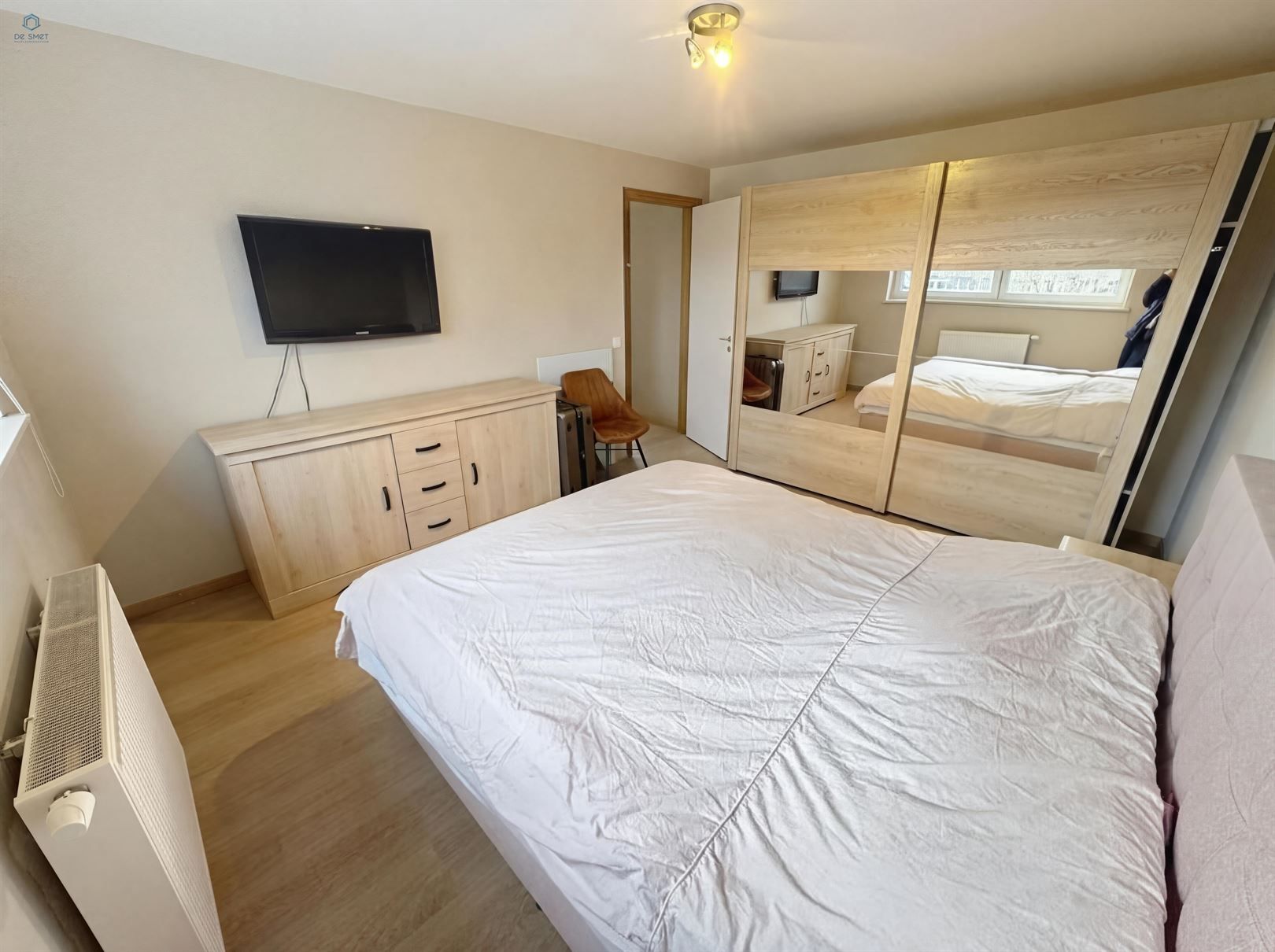 Instapklare moderne villa met 4 slaapkamers, zwembad en ruime tuin foto 16