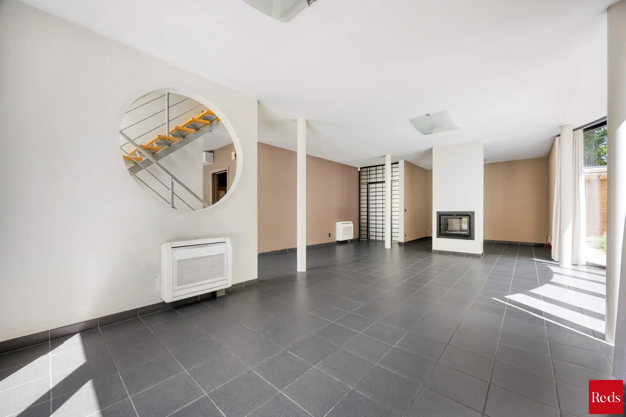 Villa met zwembad omringd door natuur en maximale privacy foto 8