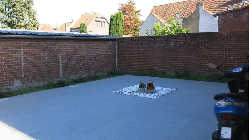 Ruime 2-slaapkamerduplex te huur in Koolkerke Brugge foto 10