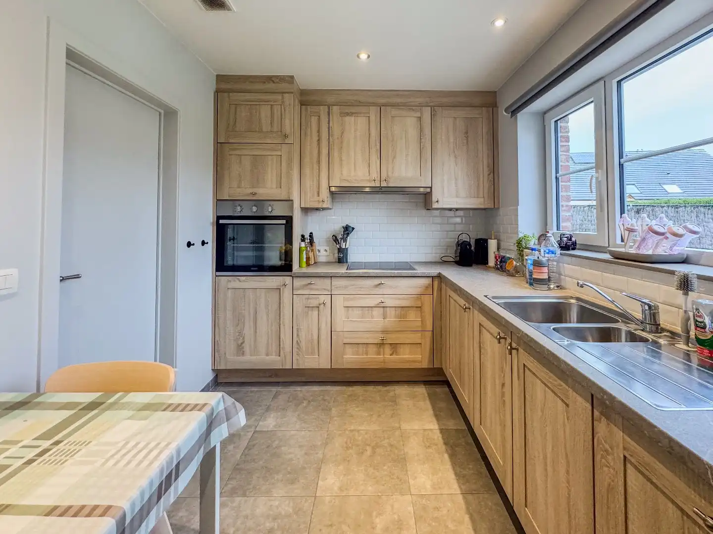 Recente en energiezuinige woning met 3 slaapkamers en tuin. foto 7
