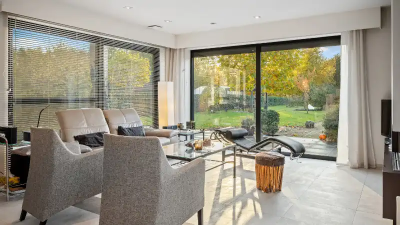 Moderne villa 247m² met bijgebouw-garage en zwembad op 58 are foto 43