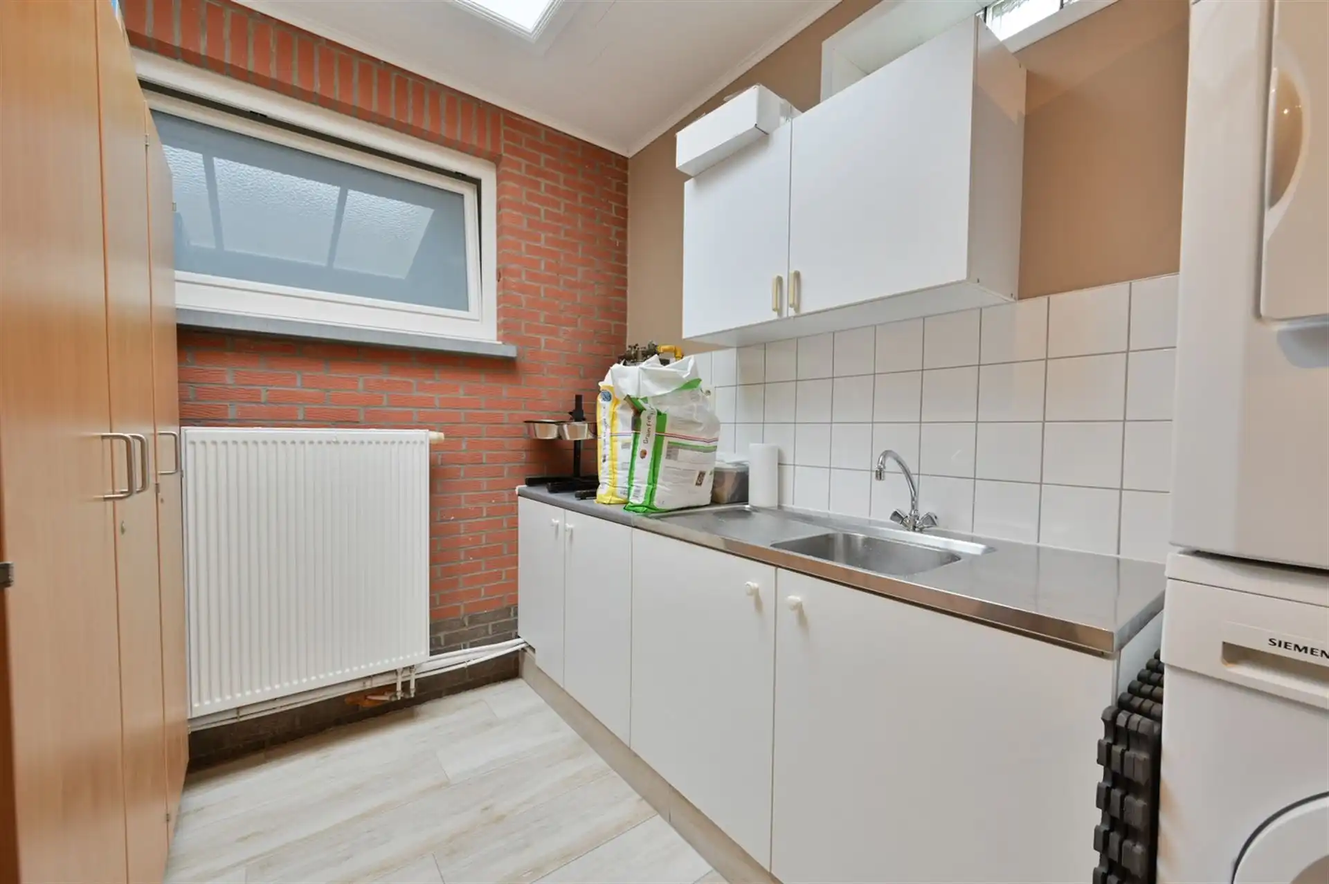 Zeer rustig gelegen laagbouwwoning, 3 slaapkamers, instapklaar op een perceel van 790m² foto 16