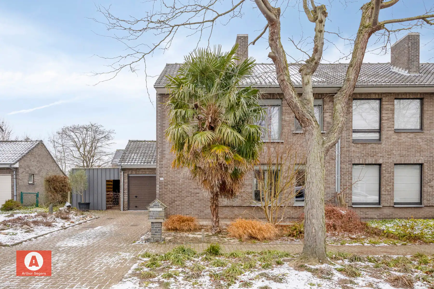 !!! IN OPTIE !!! Op te frissen woning in rustige wijk  foto 2