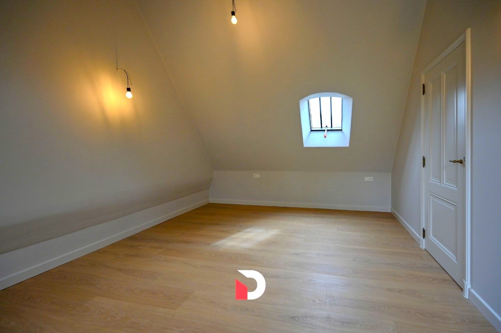 Luxueus gerenoveerde stadswoning in centrum Brugge foto 24
