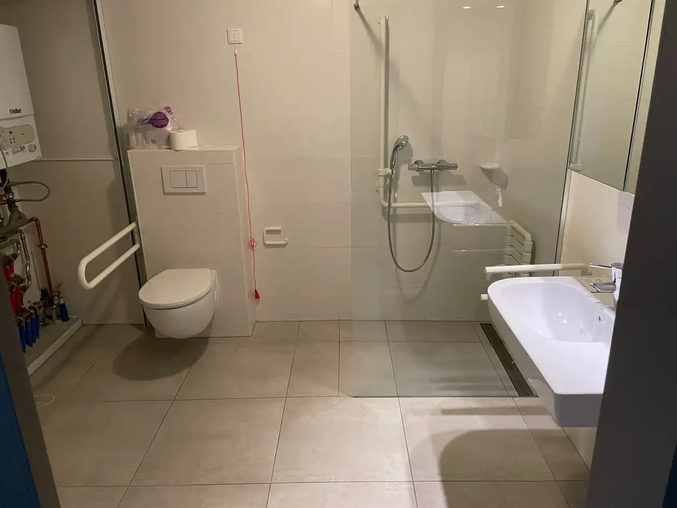 Mooie assistentieflat te huur van 87 m² + terras van 9 m². foto 7