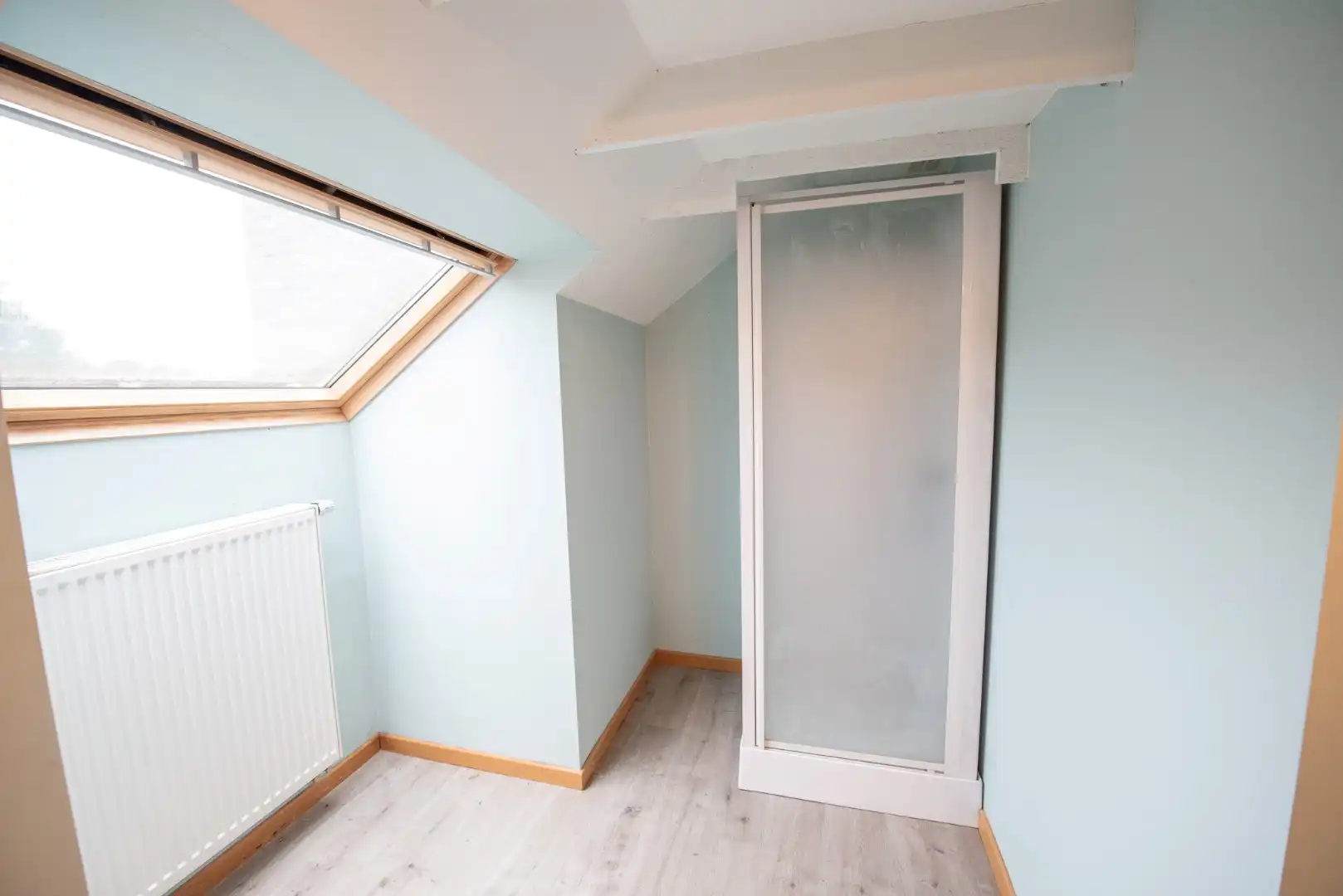 Ruime woning met tuin, garage en 6 slaapkamers in Waregem  foto 14