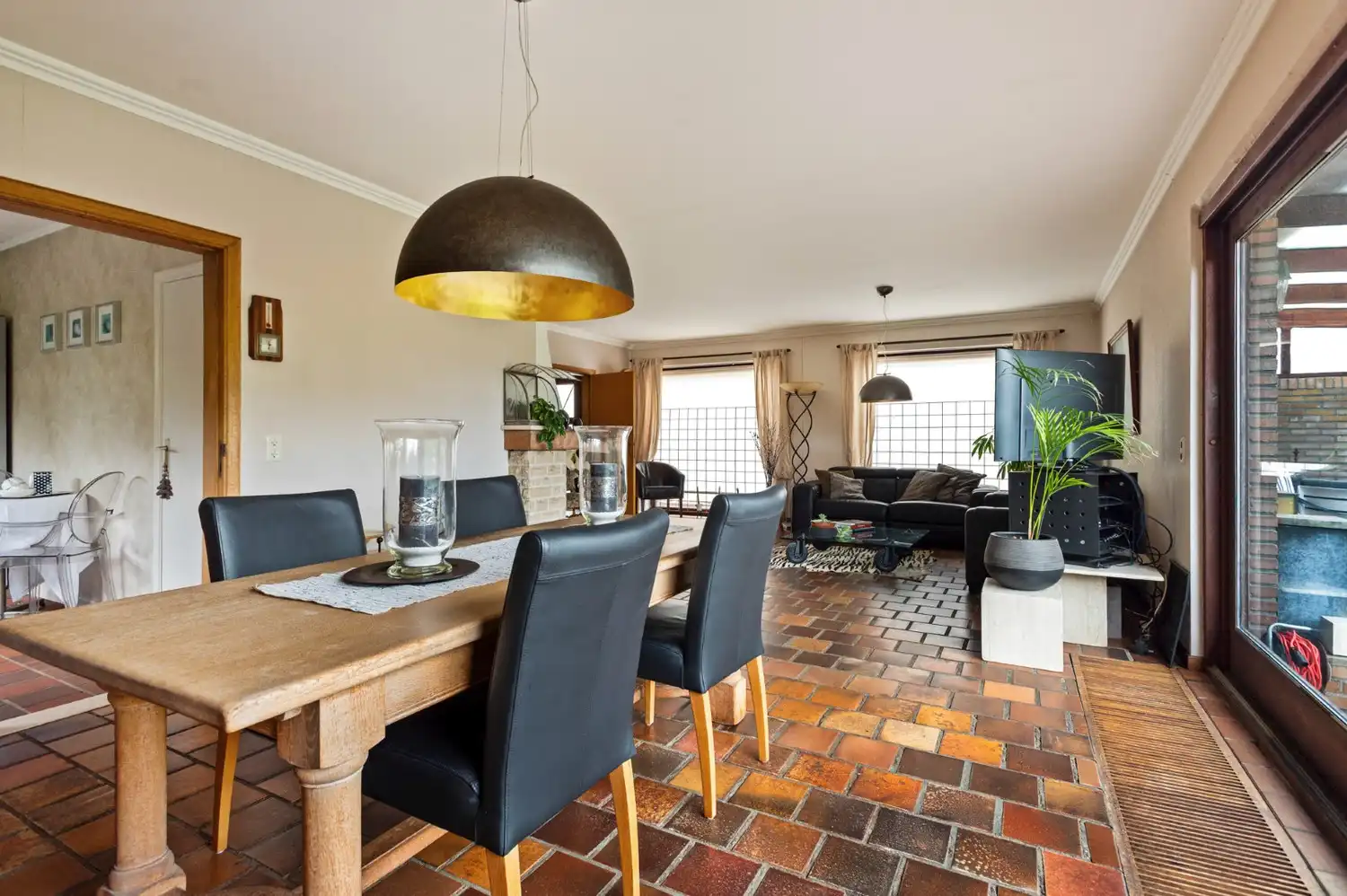 LAAGBOUW VILLA MET 3 SLK, DUBBELE GARAGE EN TUIN! foto 7