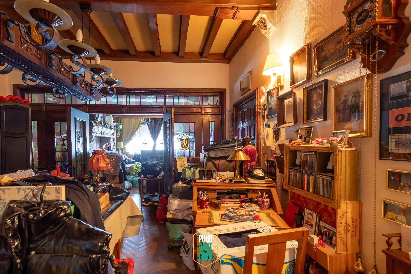 Art Deco opbrengsteigendom aan de rand van stad foto 6