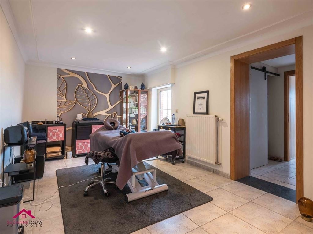 Gerenoveerde vrijstaande woning foto 28