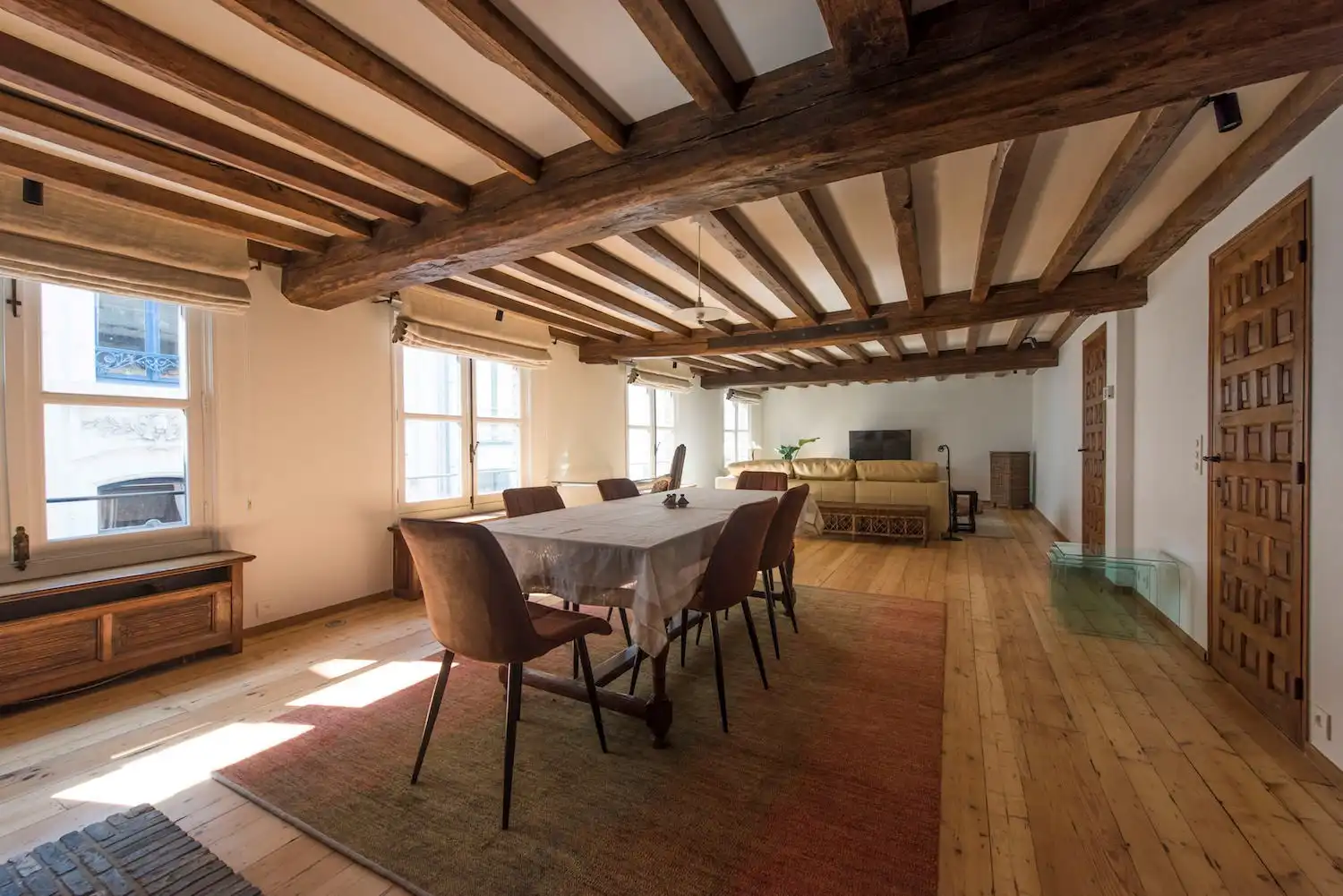 2-slaapkamerappartement met uniek zicht op de Kathedraal – historisch centrum Antwerpen foto 3