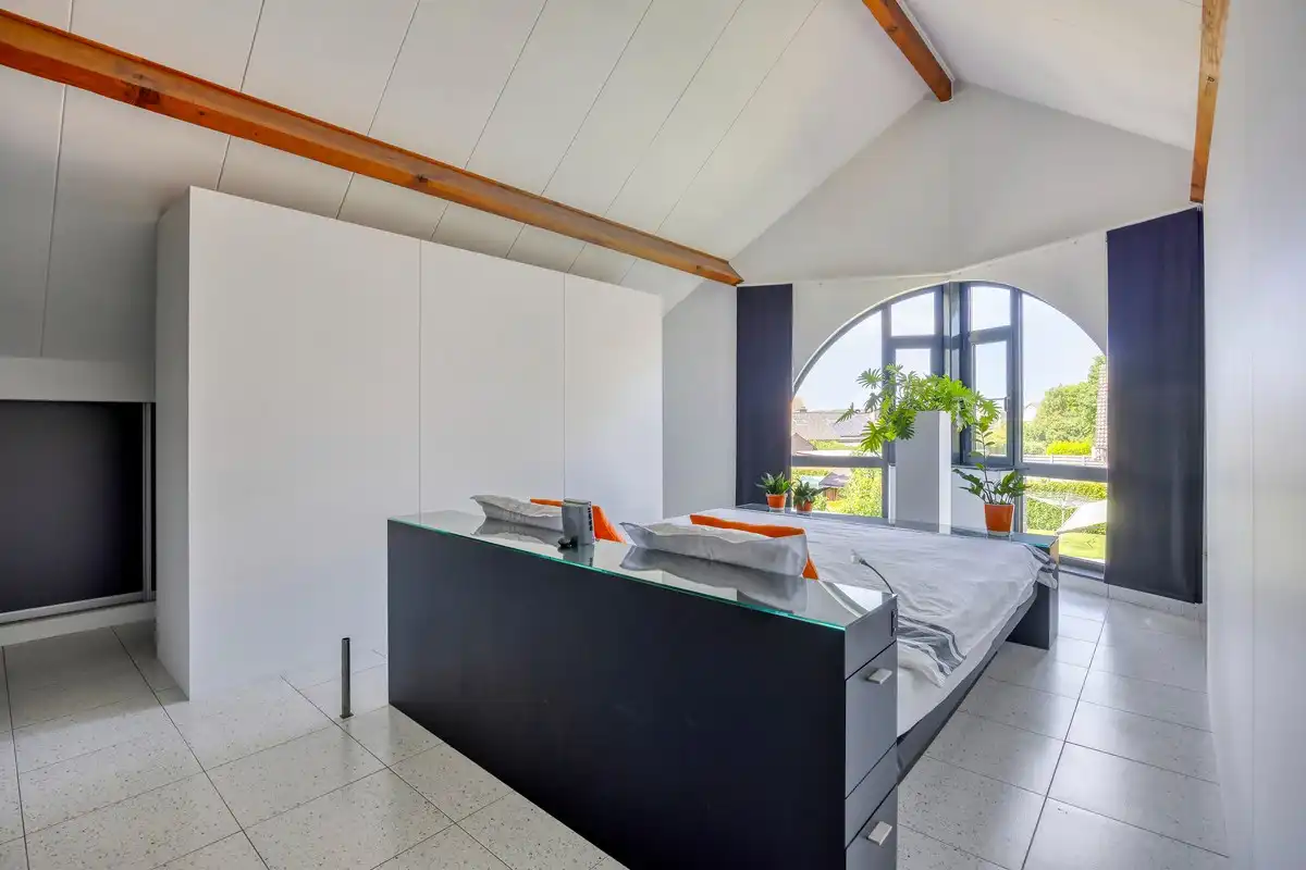 gezellige en lichtrijke villa op 9,50 are - 100 % instapklaar foto 23