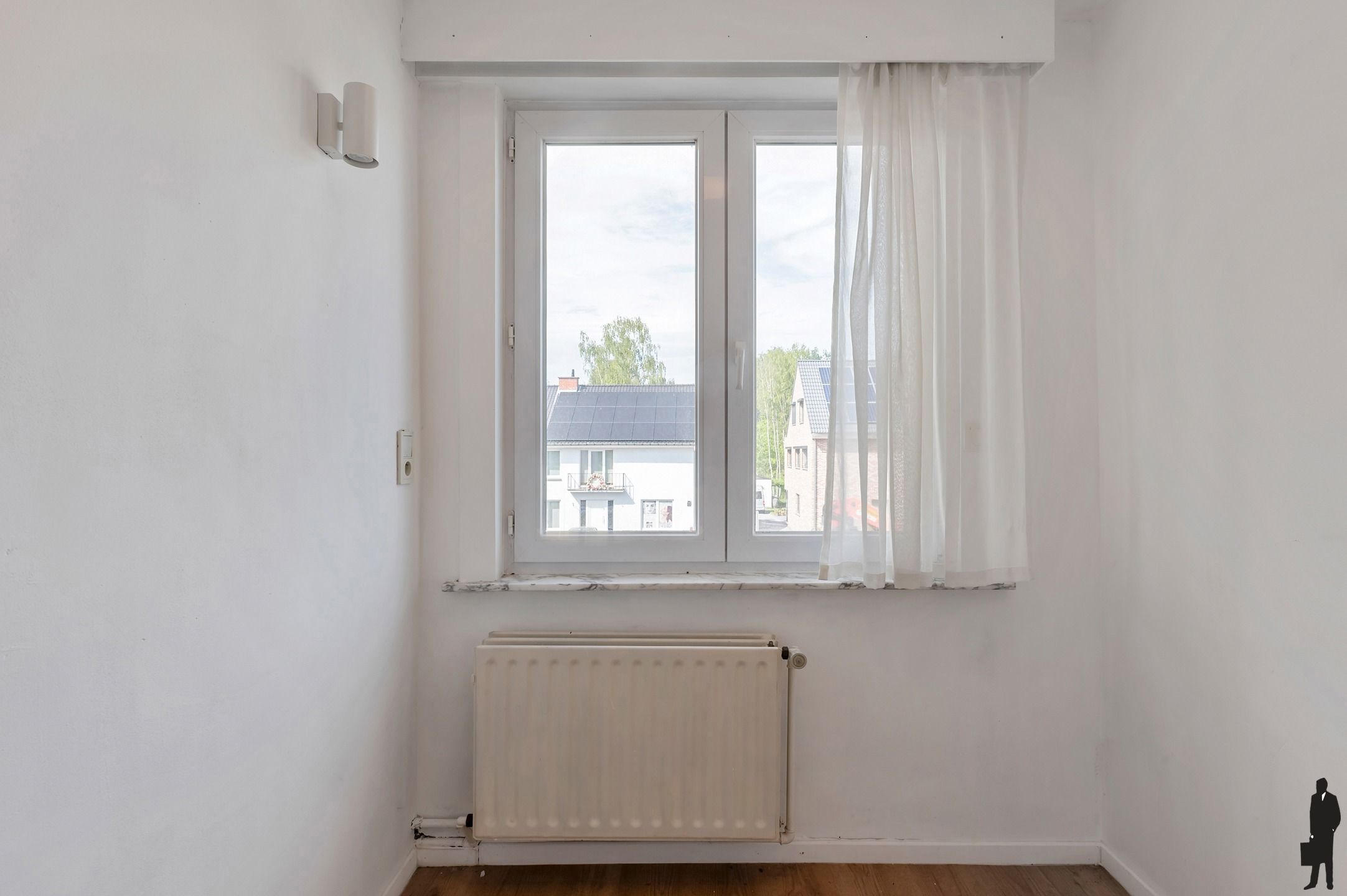 Lichtrijke woning met 4 slk’s, volledig onderkelderd en ZW-tuin op 575 m². foto 14